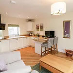 Tight Lyne Cottage